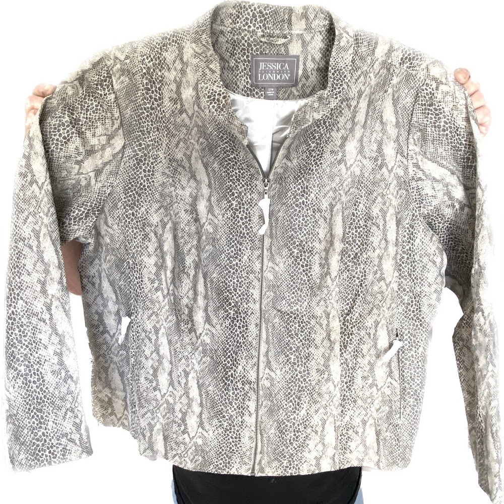 Jessica London Zip Front Leather Jacket. Size 22W.